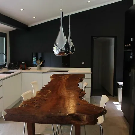 Le Ruisseau Villa *
